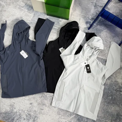 Premium Descente Jacken Schwarz Fleece Atmungsaktiv Luxus