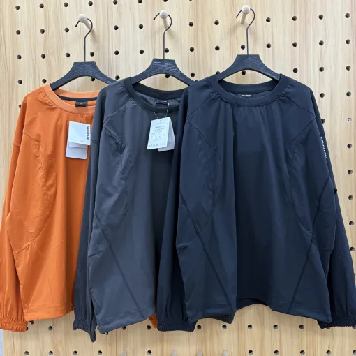 Hochwertige Salomon Sweatshirts im Black Style