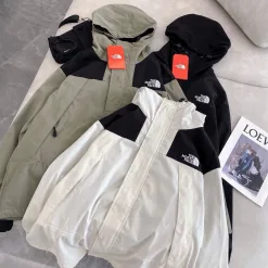 Premium Qualität The North Face Jacken Schwarz Polyester Patchwork Luxus