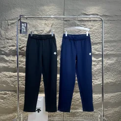 Luxuriöse Descente-Hose aus schwarzem Fleece im klassischen Stil