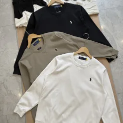 Premium Ralph Lauren Langarmshirt aus schwarzer Baumwolle, klassische Kollektion