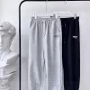 Luxuriöse Balenciaga Cropped Pants Schwarz Classic Collection