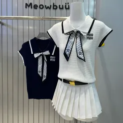 Hochwertige Miu Miu Weste im Weiß-Stil