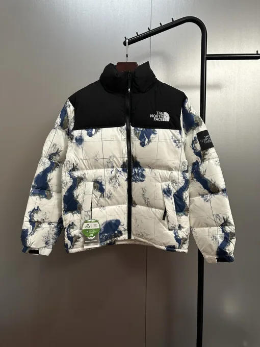 Hochwertige, atmungsaktive Daunenjacke von The North Face