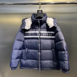 Luxus Gucci Daunenjacke im Weiß-Stil