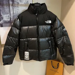 Luxus The North Face Daunenjacke Schwarz Klassischer Stil