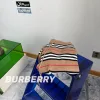 Premium Burberry Shorts Rote Wolle Klassisch Luxus