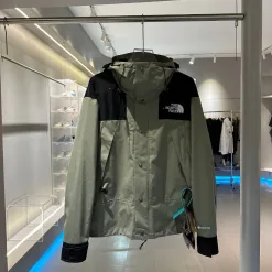 Premium Qualität The North Face Mäntel Grüne Fleece Classic Kollektion