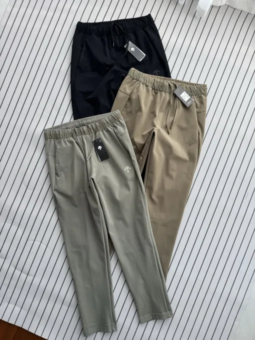 Hochwertige Descente-Hose in Marineblau, Casual-Kollektion