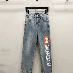 Hochwertige Balenciaga Jeans im Blue Print-Stil