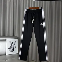 Bestseller Adidas Hose Schwarz Baumwolle Klassischer Stil