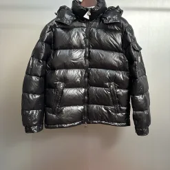 Bestseller Moncler Daunenjacke Schwarz Nylon Classic Collection