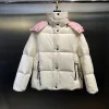 Hochwertige Moncler Daunenjacke Weiß Luxus