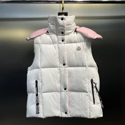Moncler Daunenjacke in Premiumqualität, Creme, Luxus