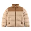 Hochwertige Daunenjacke aus der Nylonkollektion von The North Face