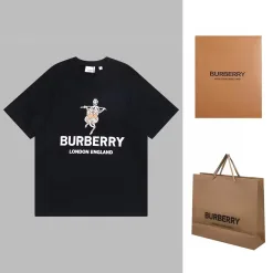 Premium Burberry Kurzarm-Kollektion in Weiß