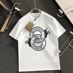 Burberry Seidenkollektion mit kurzen Ärmeln in Premiumqualität