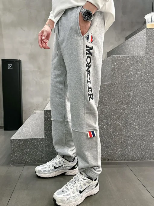 Moncler Hose in Premium-Qualität, grau, Baumwolle, bestickt, Luxus