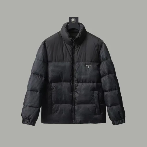 Hochwertige Prada Jacken aus weißer Polyester-Logo-Kollektion