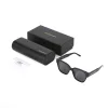 Hochwertige Balenciaga-Brille im klassischen Schwarz