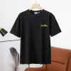 Hochwertige Burberry Kurzarm-Kollektion mit schwarzem Baumwolldruck