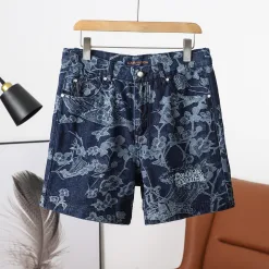 Hochwertige Louis Vuitton Shorts im weißen Denim-Jacquard-Stil