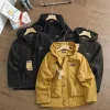 Premium-Jacken von Patagonia im schwarzen Logo-Stil