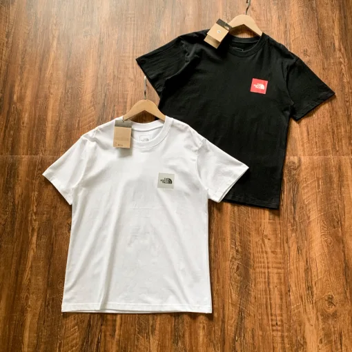 Bestseller The North Face Kurzarm-Kollektion mit weißem Baumwolldruck