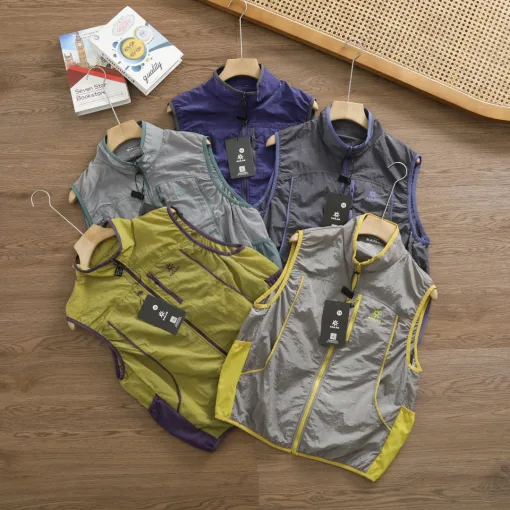 Bestseller Patagonia Weste im Gold-Logo-Stil