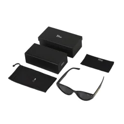 Hochwertige Dior-Brillenkollektion mit schwarzem Logo