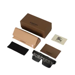 Bestseller im Burberry-Logo-Stil