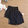 Luxus-Shorts von Salomon mit schwarzem Logo