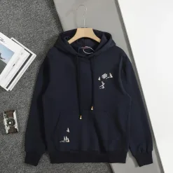 Premium Louis Vuitton Sweatshirts aus weißer Baumwolle mit Stickerei