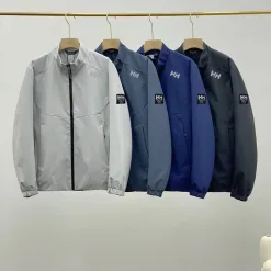 Premium Qualität Helly Hansen Jacken Schwarz Polyester Casual Luxus